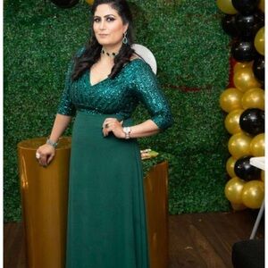 Elegant Green Evening dress